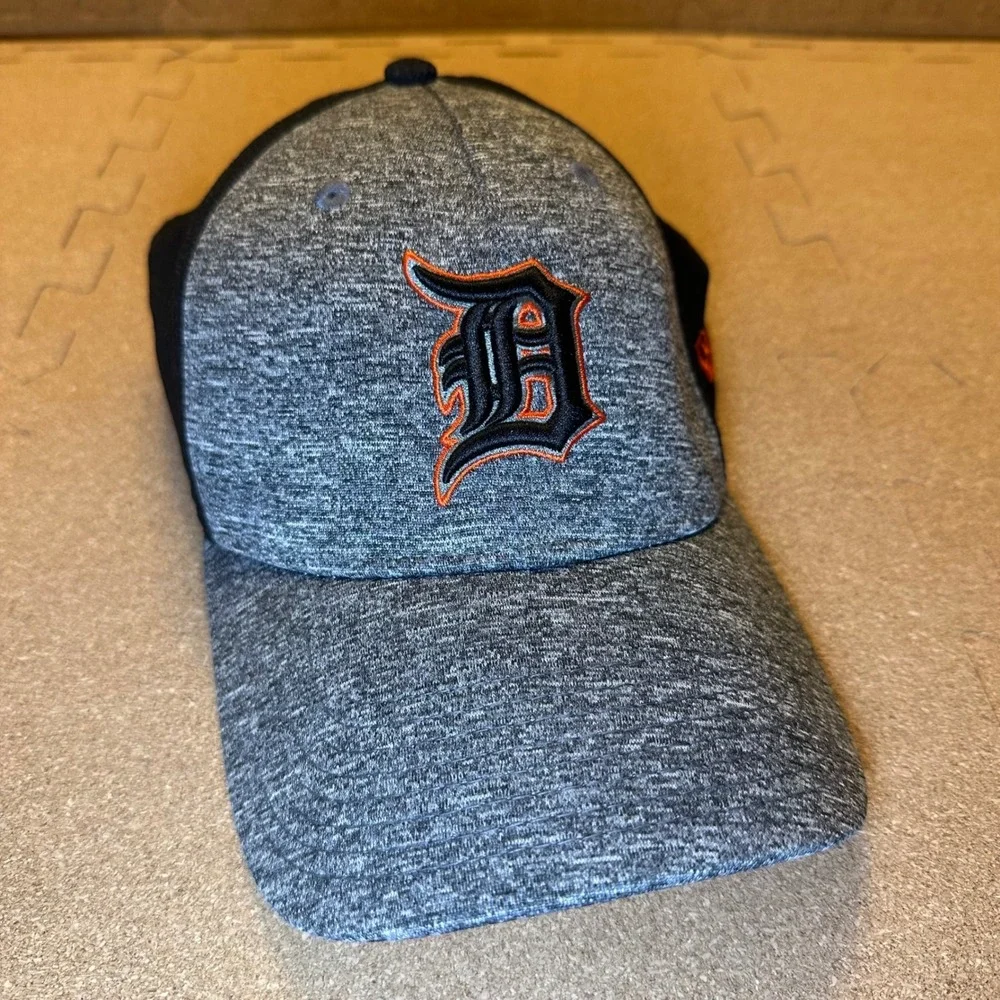 New Era Detroit Tigers Hat Mens M/L Gray Black MLB 39THIRTY Stretch Fit Cap